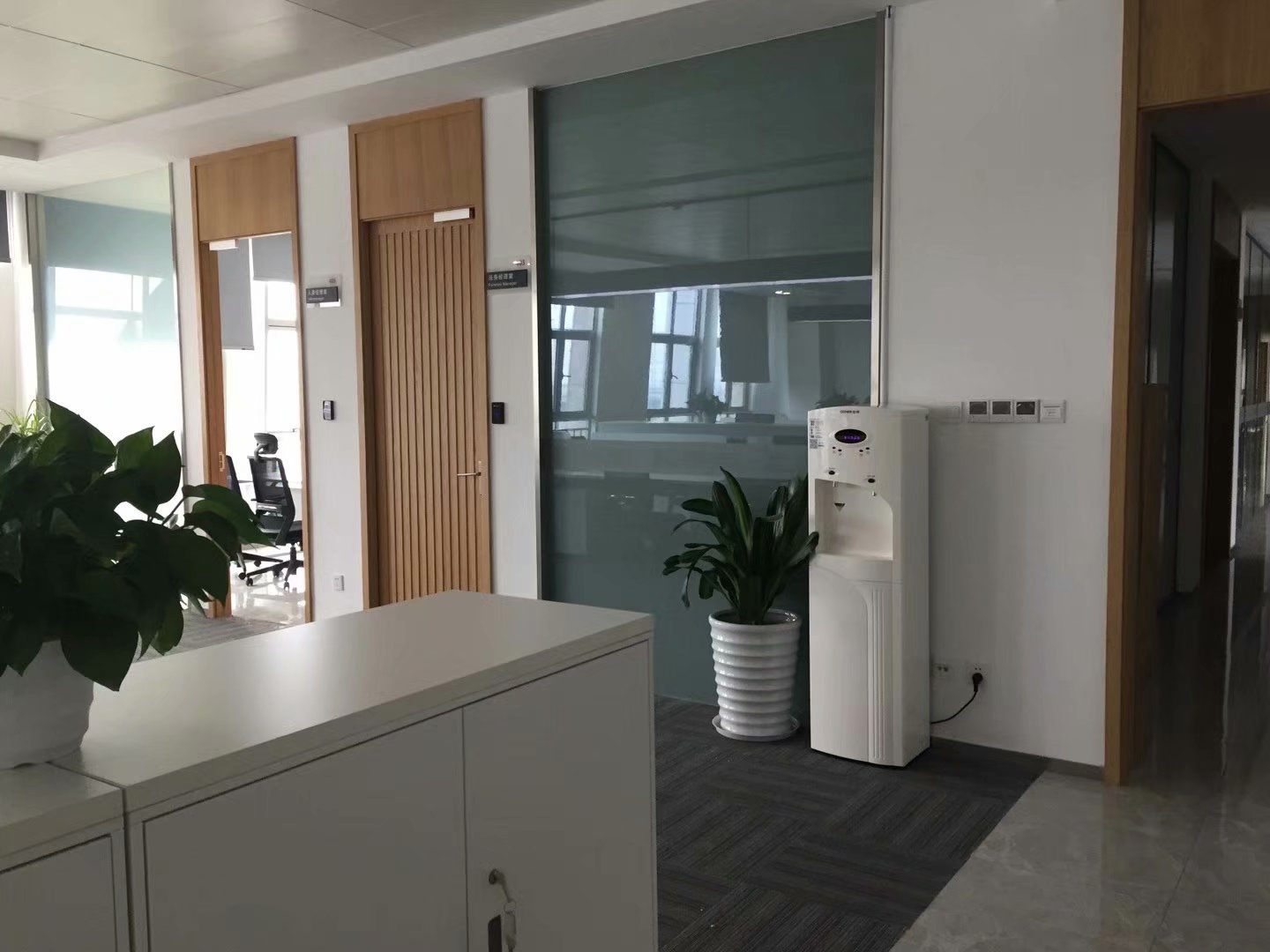 写字楼彩神8888净水器 写字楼彩神8888净水器