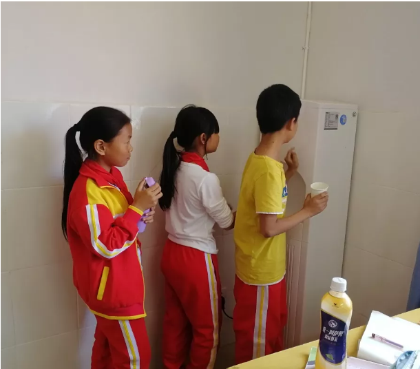 昆山彩神8888净水器