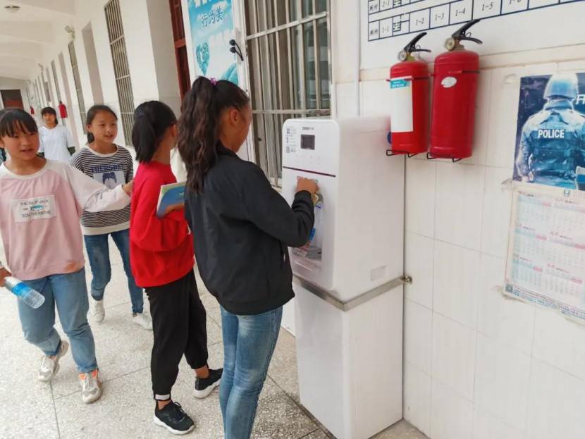 昆山彩神8888净水器